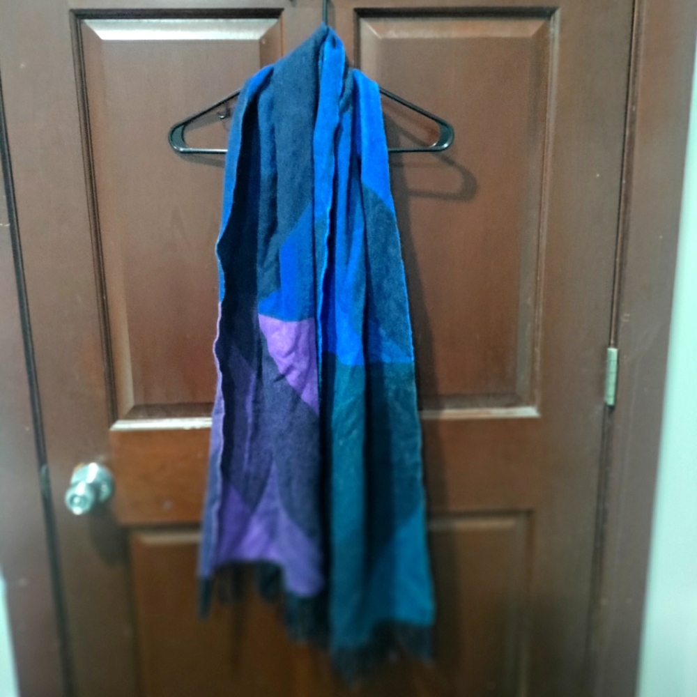 Duchamp lambswool angora scarf blue purple